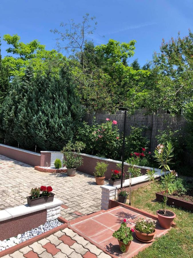 Major Csalad Apartman Heviz Exterior photo