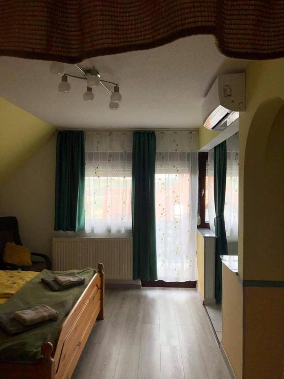 Major Csalad Apartman Heviz Exterior photo