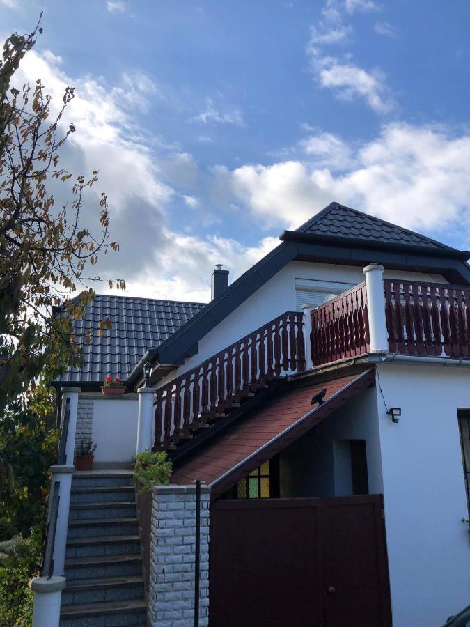 Major Csalad Apartman Heviz Exterior photo